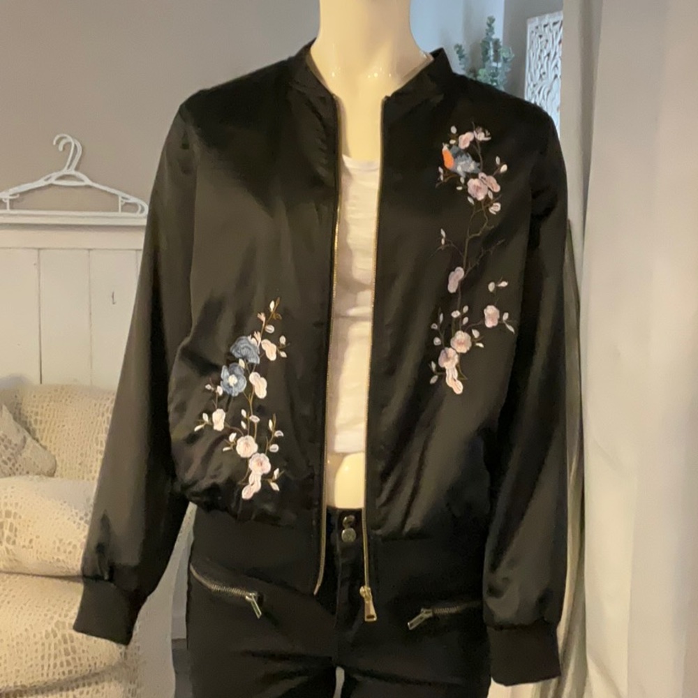 Le Chateau black w/flowers jacket